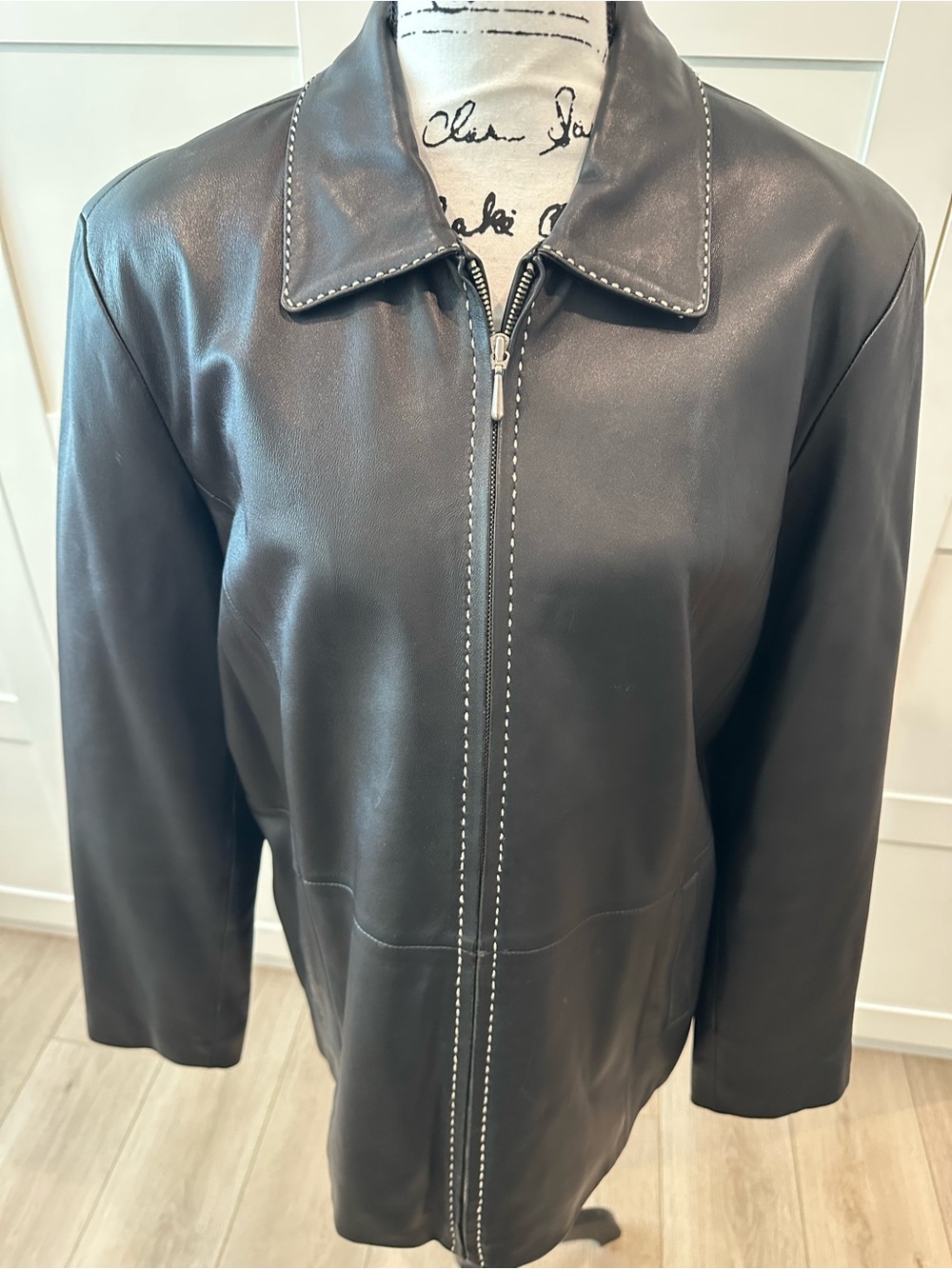 EUC- Black Leather Jacket Woman’s Large Contrast Stitching 2000s Y2K